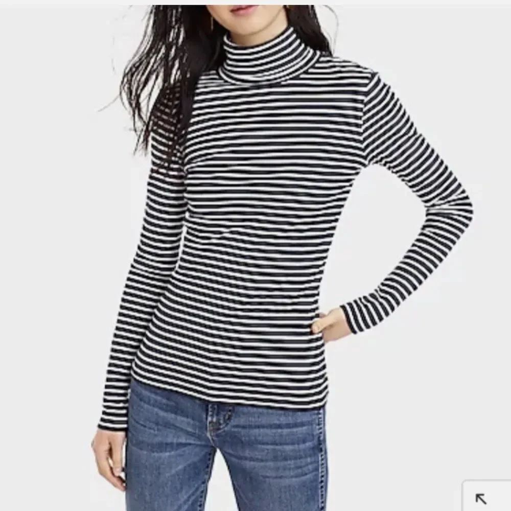 NWT J.CREW Perfect-fit Turtleneck in Black / Ivory Stripe